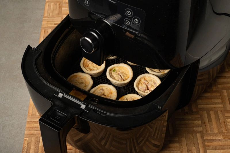 Raw mini quiches in air fryer