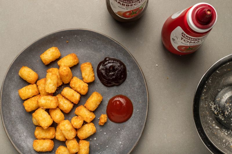 Air fried potato gems with BBQ and tomato sauce Air fried potato gems with BBQ and tomato sauce