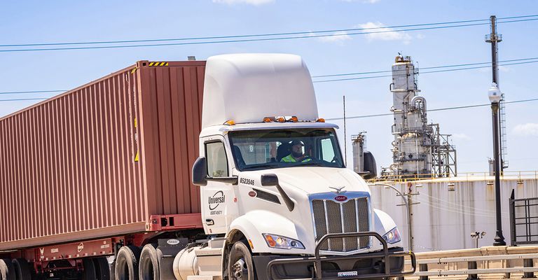 Universal Truckload Services