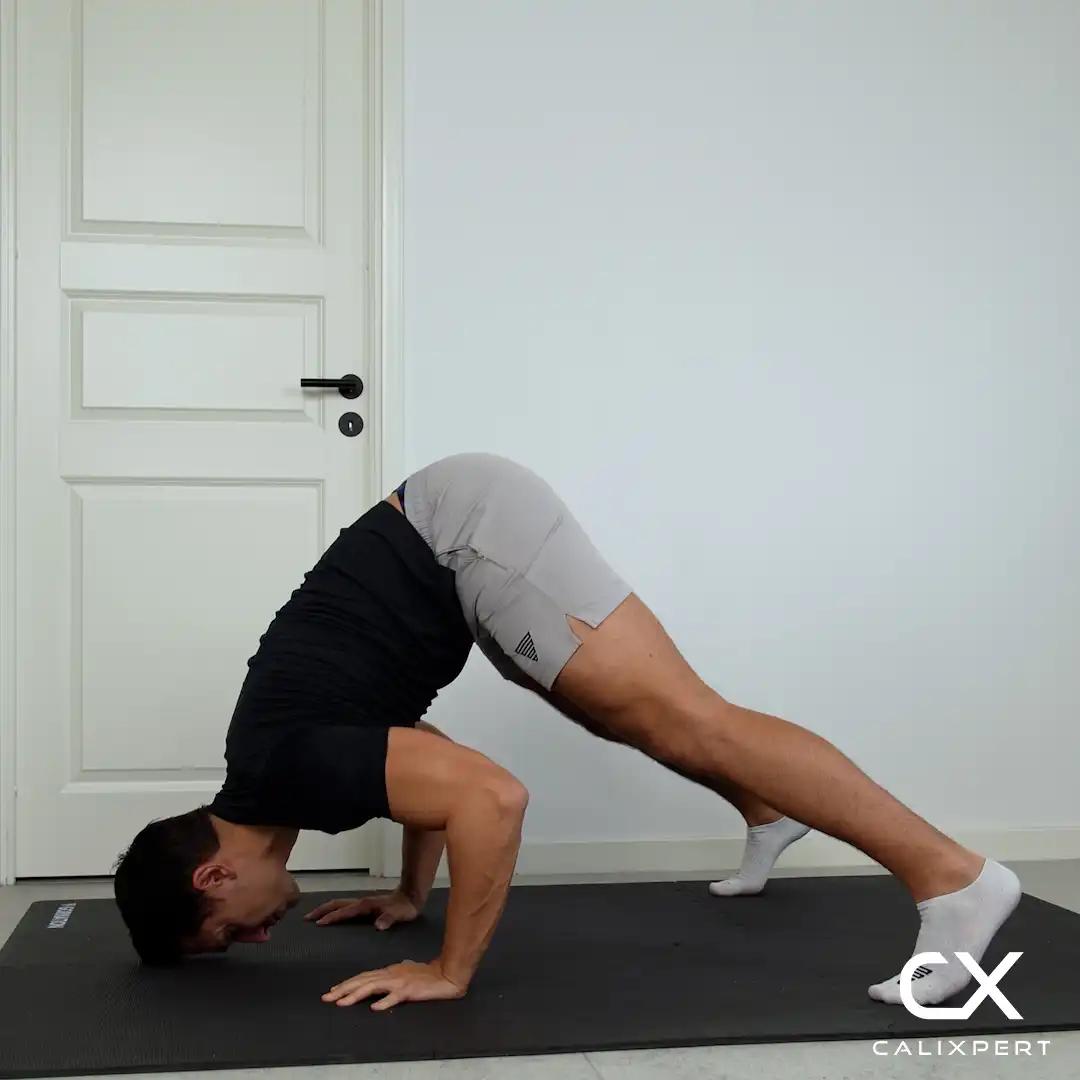 Straddle Pike Push Ups