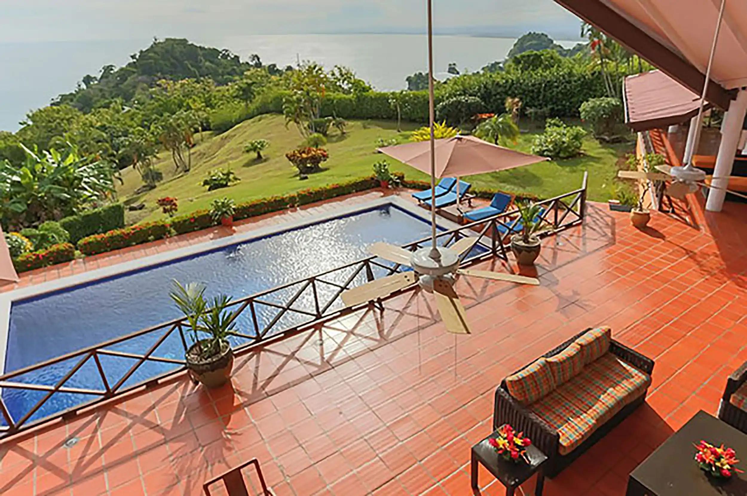 Villa Pelicano Private Estate outdoor living and pool