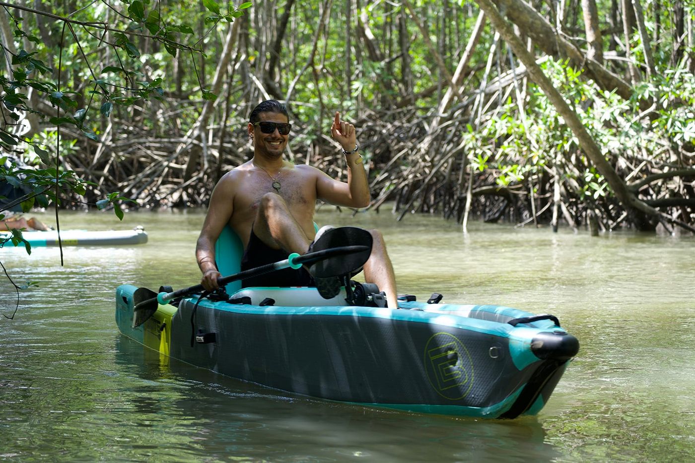 Isla Damas Pedal Kayak Tour