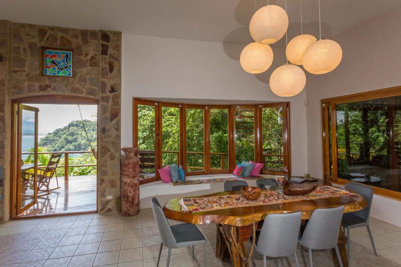 Casa Pura Paz dining
