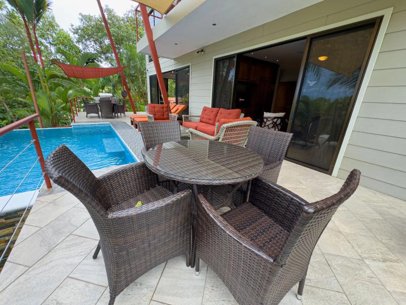 deck table