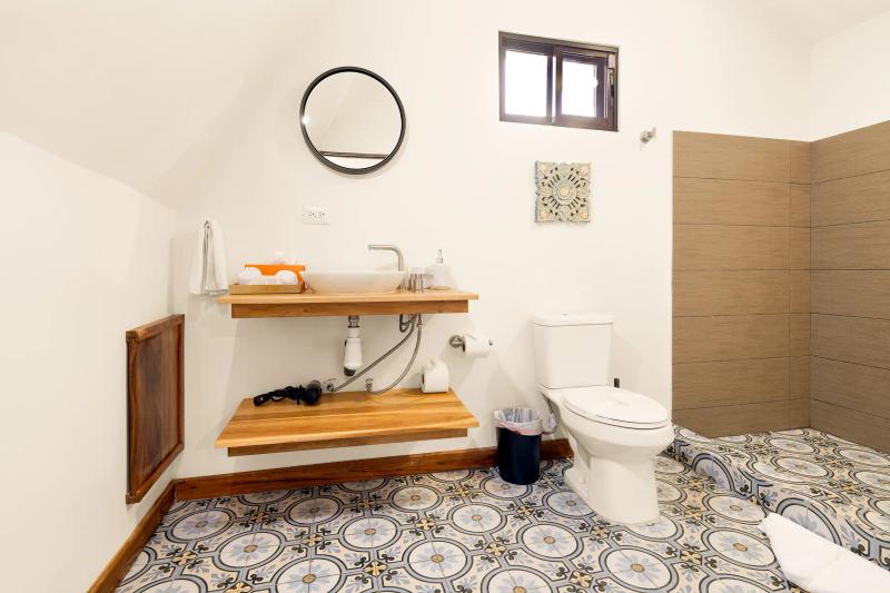 Casa Vista Verde Bathroom