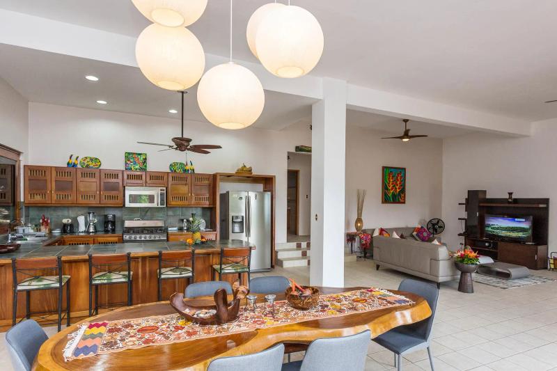 Casa Pura Paz kitchen dining living room