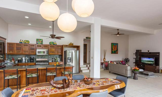 Casa Pura Paz kitchen dining living room
