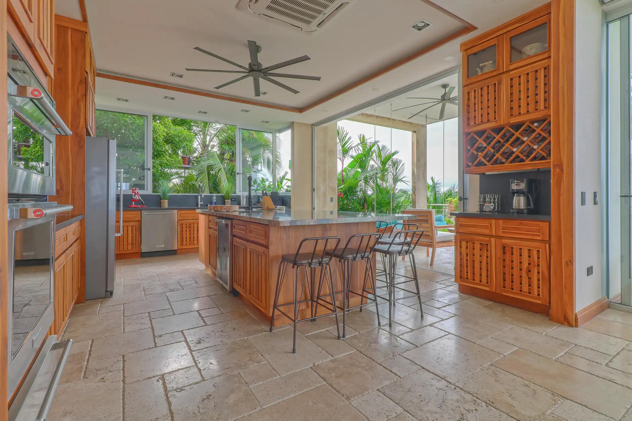 Casa Contee Kitchen