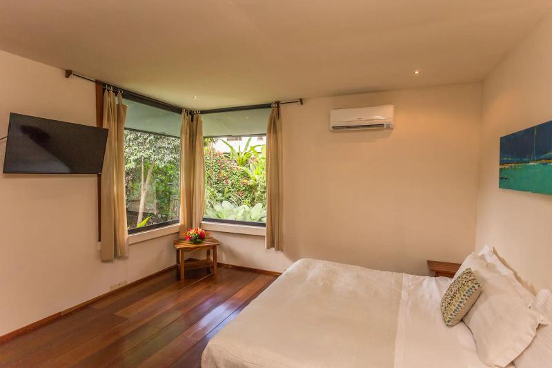 Casa Luz bedroom