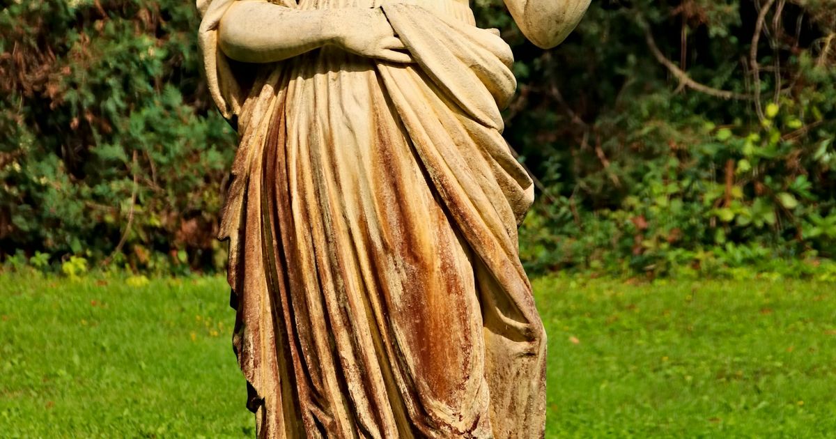 Image for Goddess Complex: Crystals and Rituals for Confident Radiance