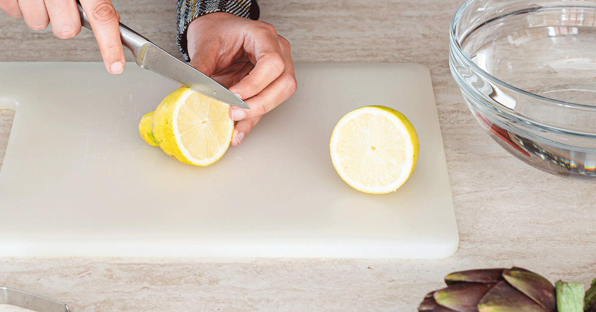 Cutting boards can produce microparticles when chopping veggies, study  shows - American Chemical Society