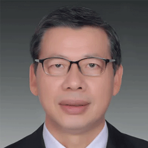  Headshot Editor-in-Chief Qilong Ren, Ph.D