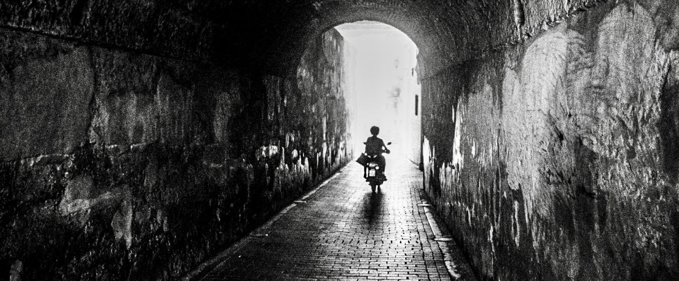 Limane Taha, street photographer based in Kénitra, Morocco