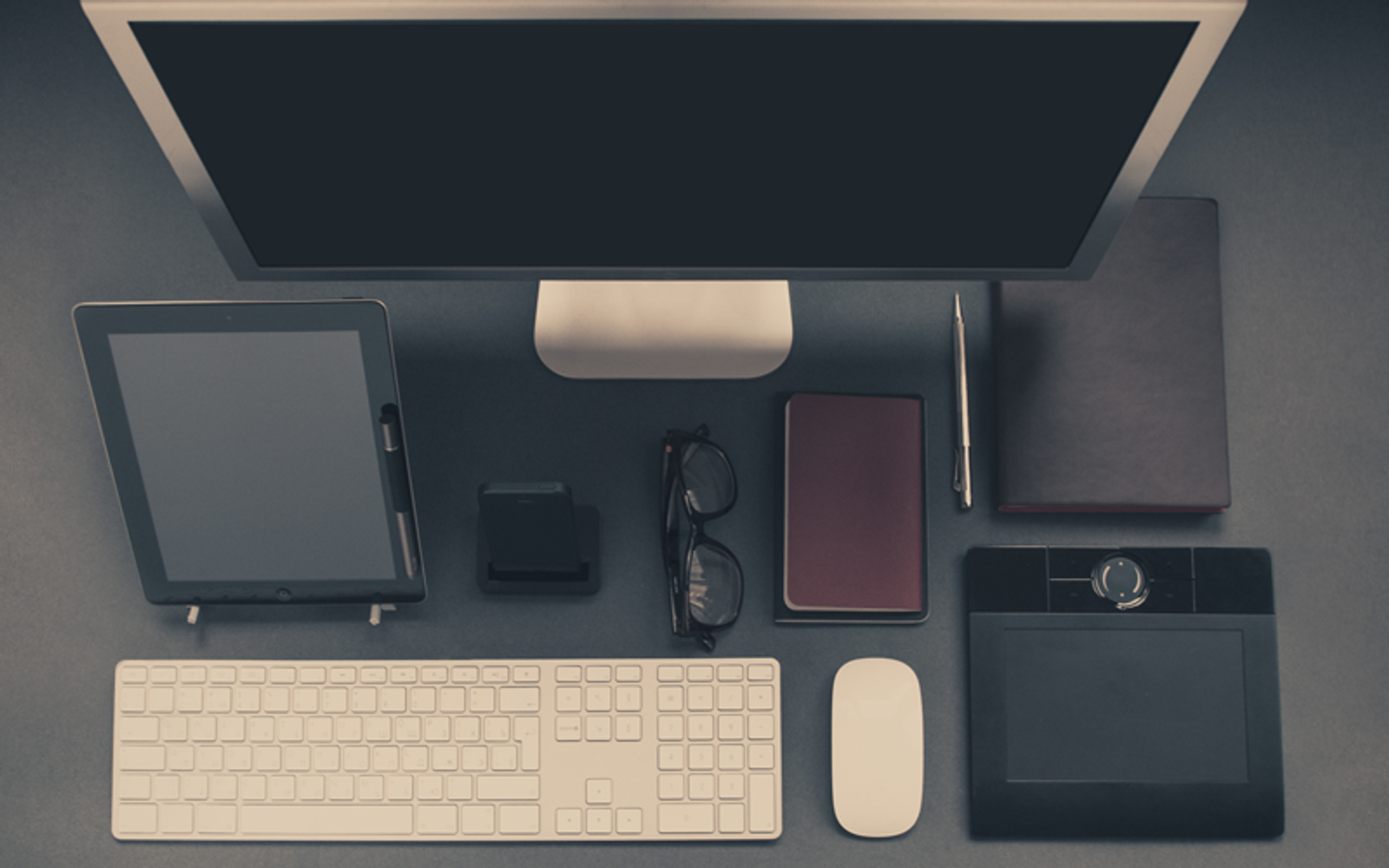 10 Reasons Why You Should Hire A Professional Web Designer in Riverside, CA