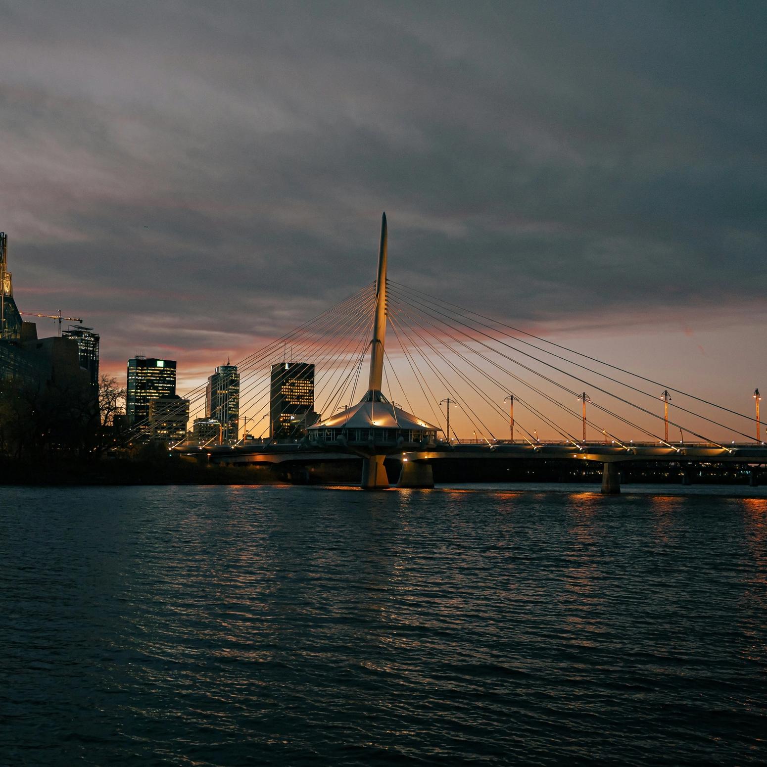 winnipeg wasser und brücke