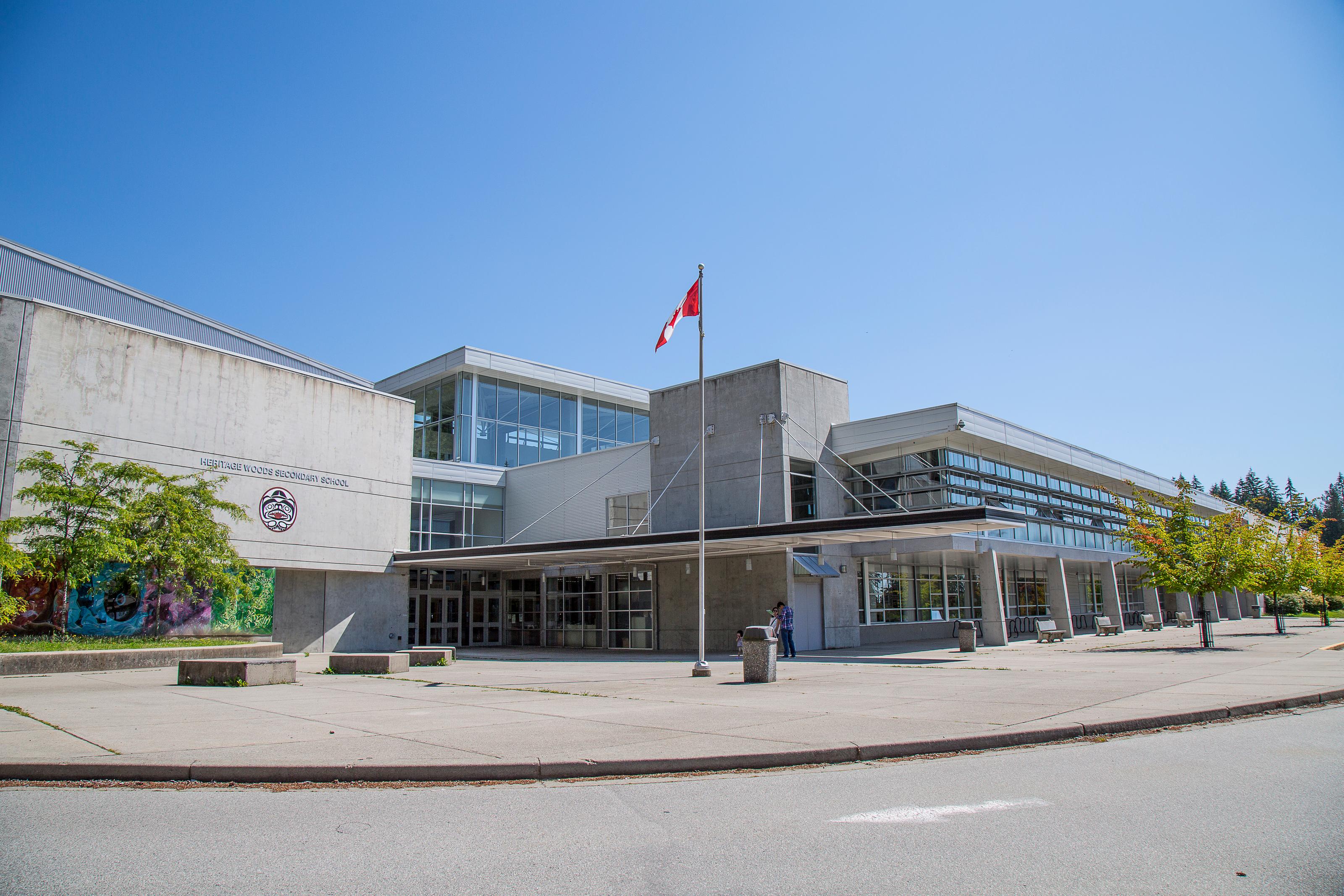 Heritage Woods High School Außenansicht Coquitlam Schulbezirk Kanada