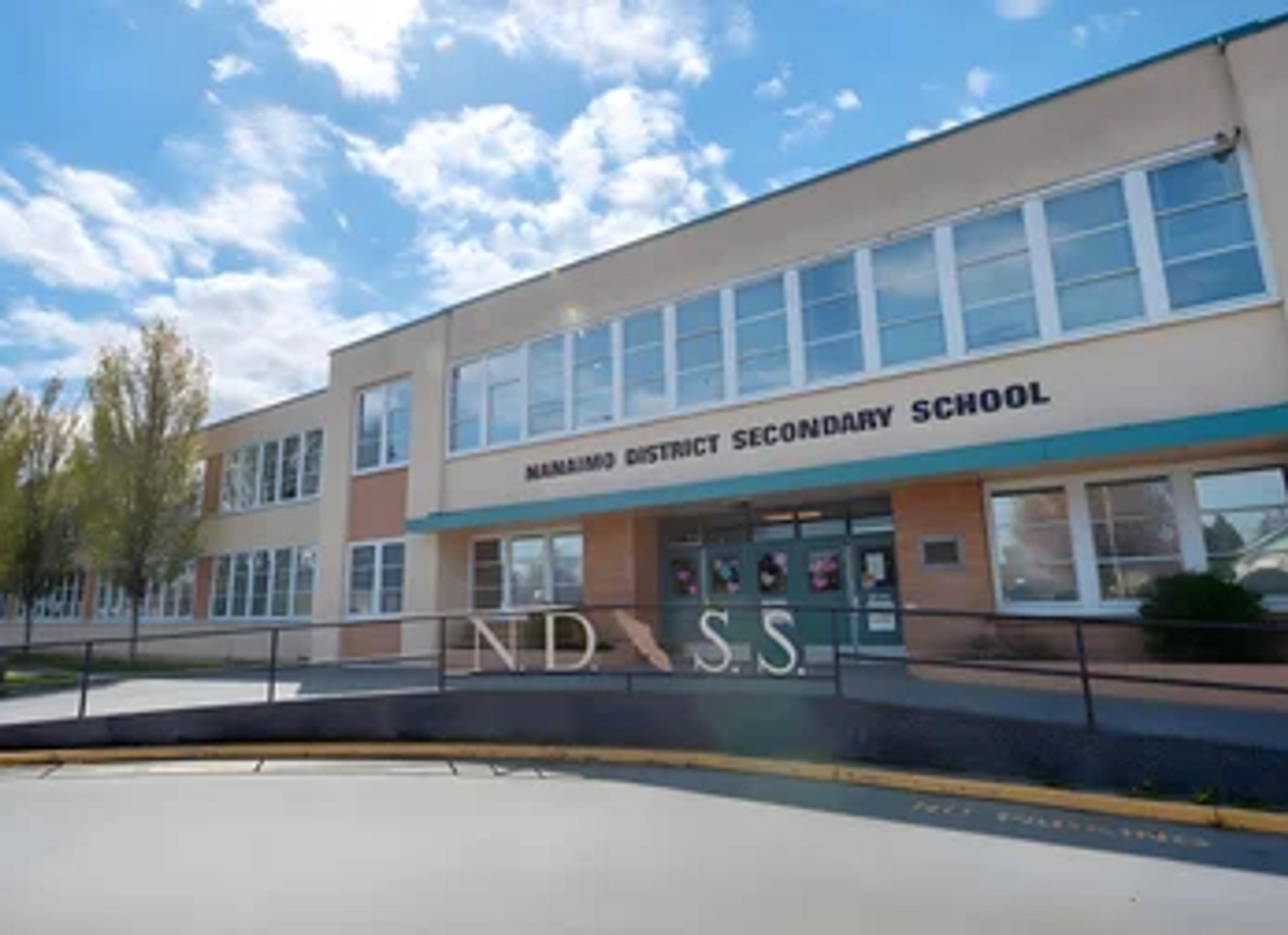 Außenaufnahme der Nanaimo District Secondary School