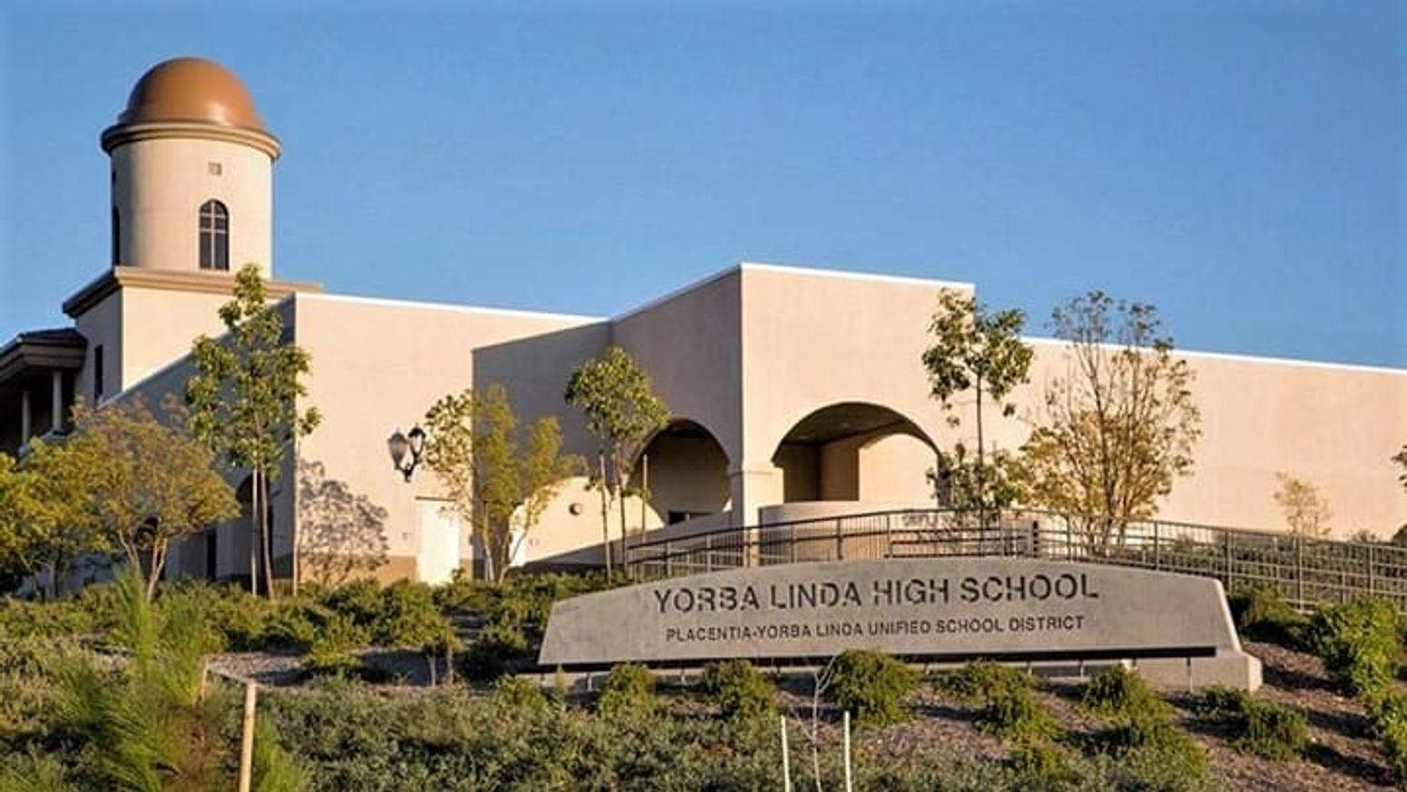 Placentia Yorba Linda Unified School District Schulgebäude Außenansicht Kalifornien