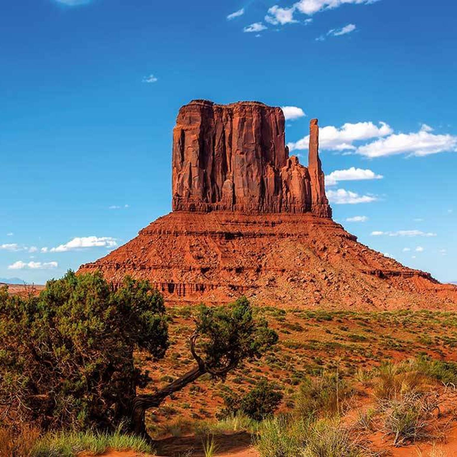 Bergige Wüstenlandschaft