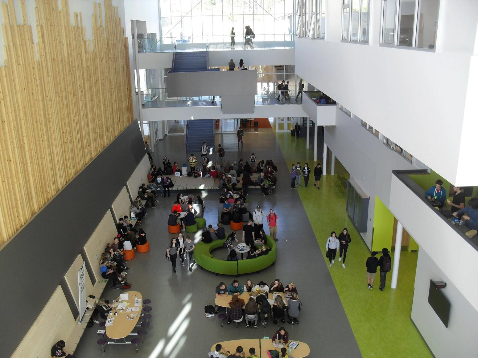 Foyer in einer Schule im Sooke School District British Columbia Kanada