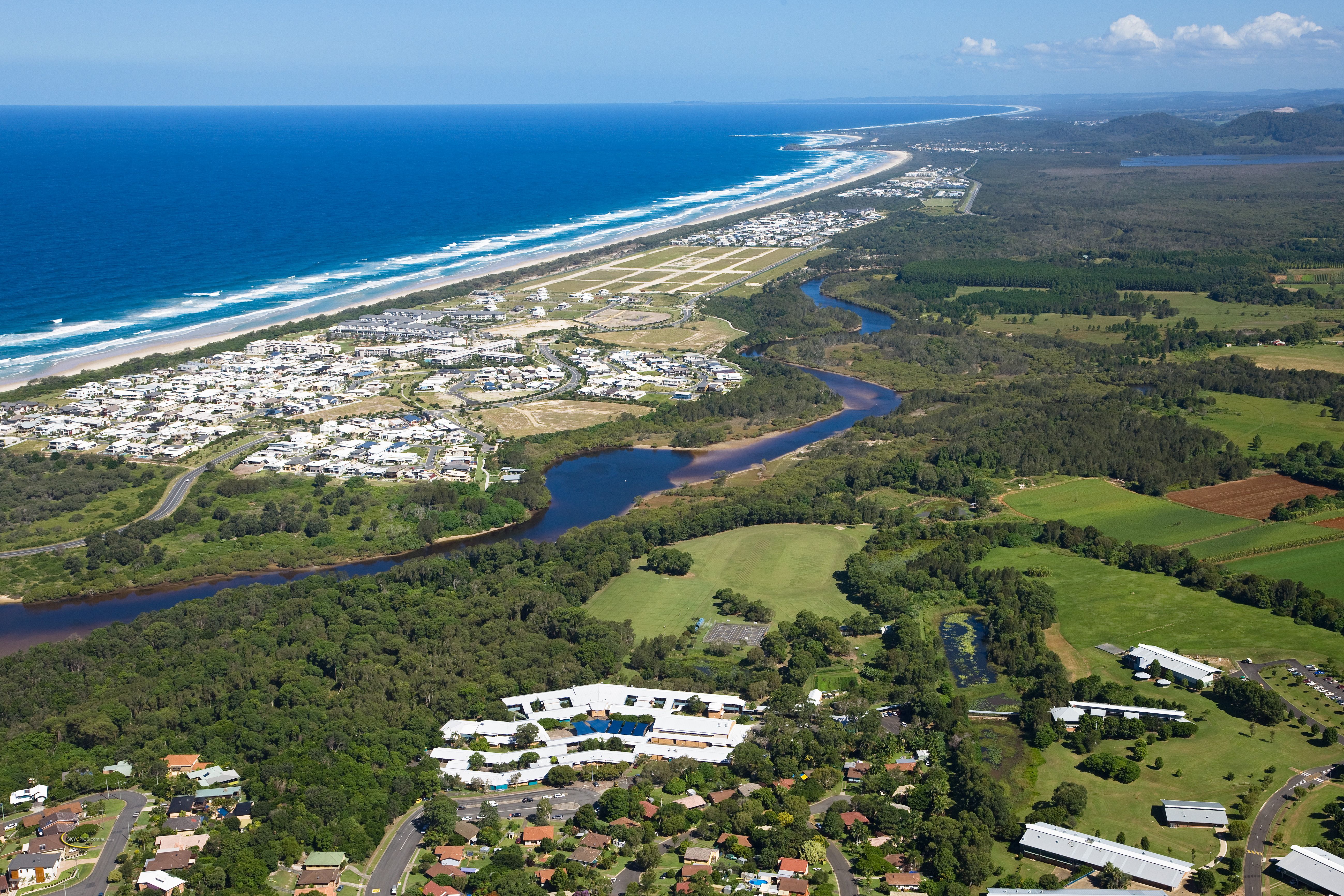 Die Kingscliff High School und Umgebung aus der Vogelperspektive