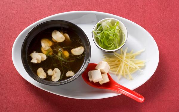 Soupe miso au tofu