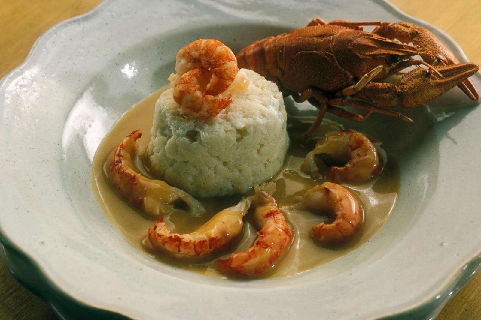 Mousse de brochet sauce écrevisse