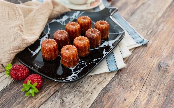 Recette des cannelés bordelais au rhum et à la vanille