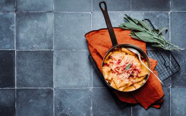 Pappardelle à la courge butternut, pancetta et sauge