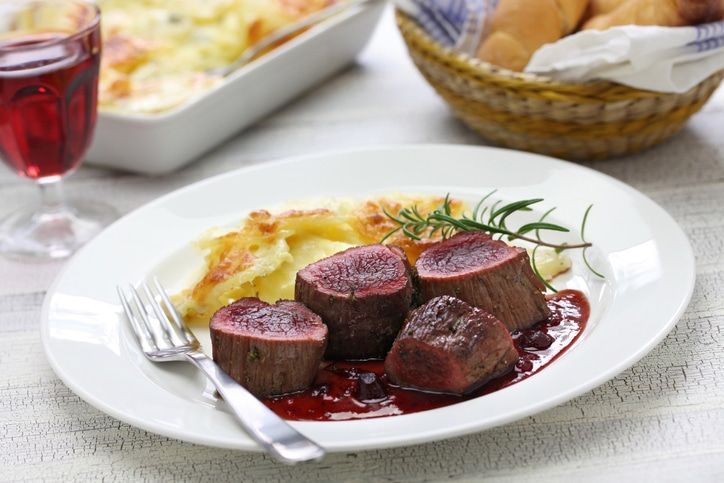 Venison steak à la sauce Cumberland