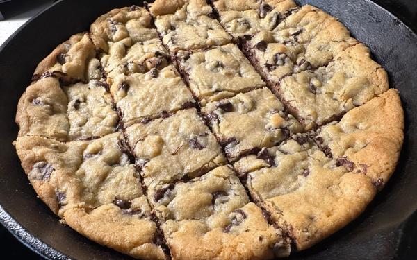 Gâteau cookie à la poêle