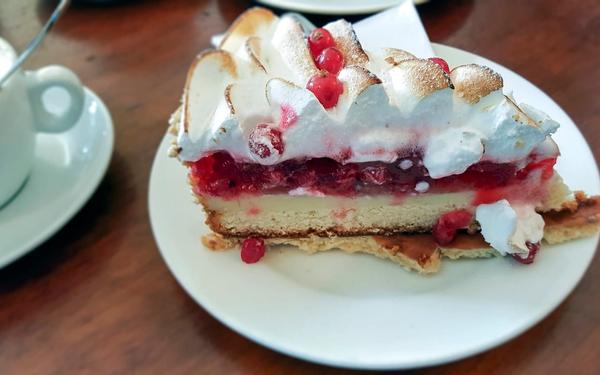 Tarte aux groseilles et meringue