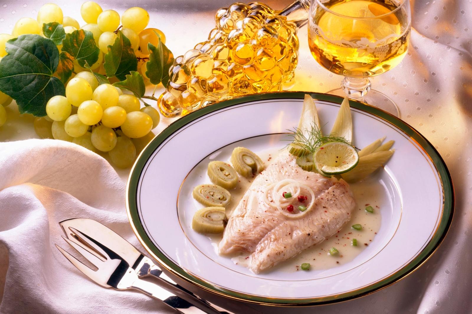 Filet de perche au vin blanc