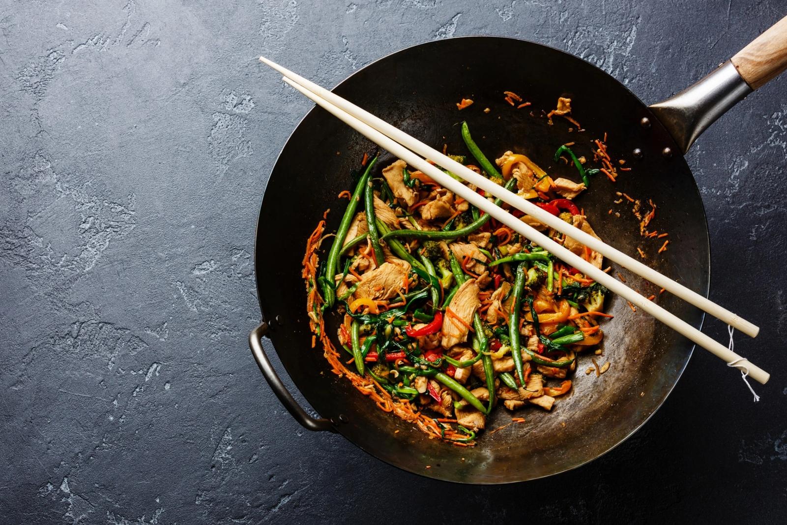 Recette de wok au poulet sauté et haricot vert