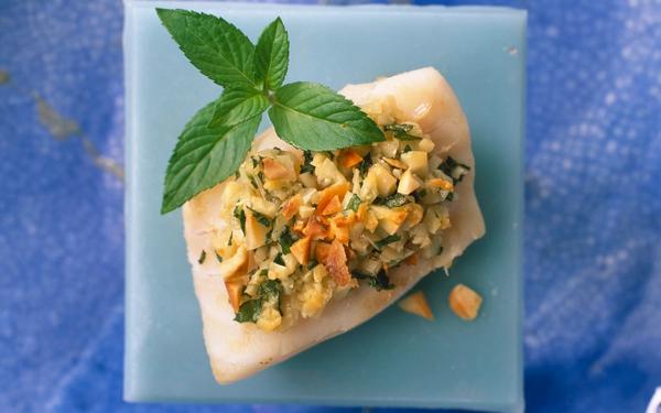 Cabillaud à la menthe et aux amandes