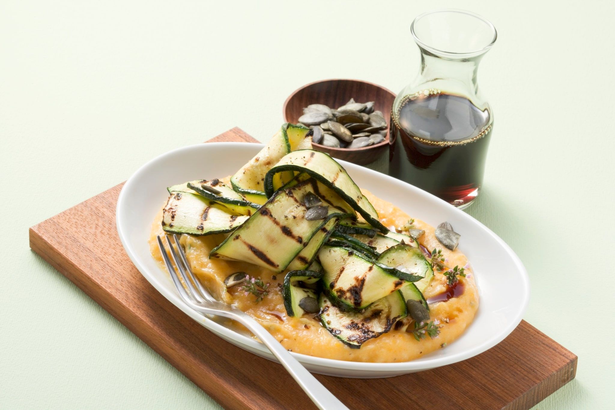 Purée de haricots aux courgettes grillées