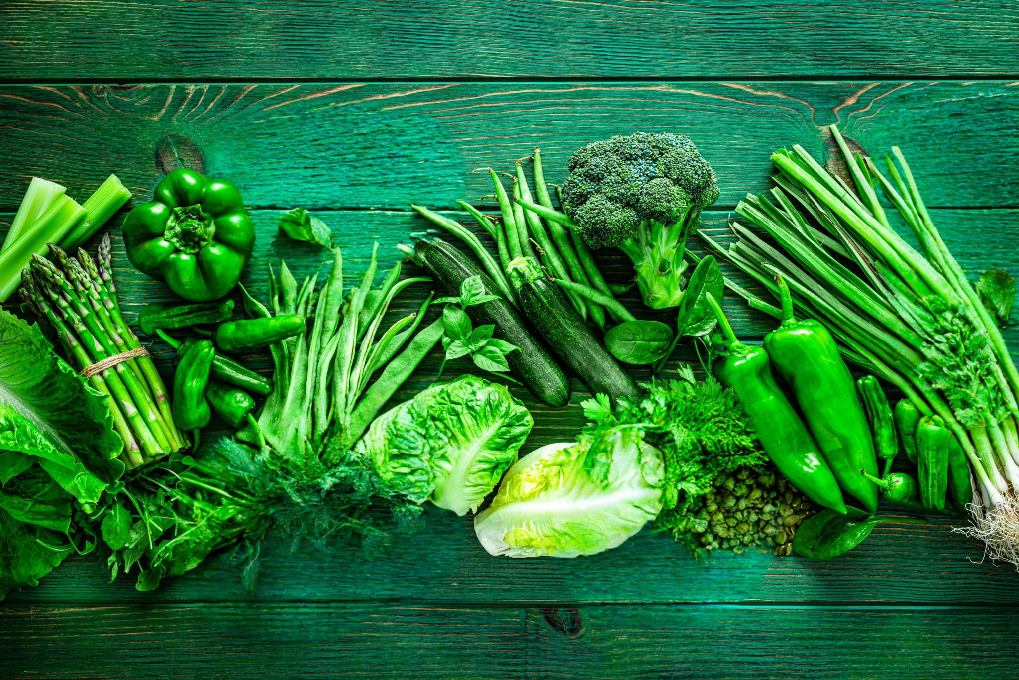 Bicarbonate dans l’eau de cuisson : l’astuce pour des légumes verts éclatants