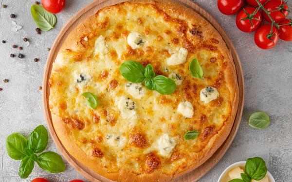 Recette pizza quatre fromages maison