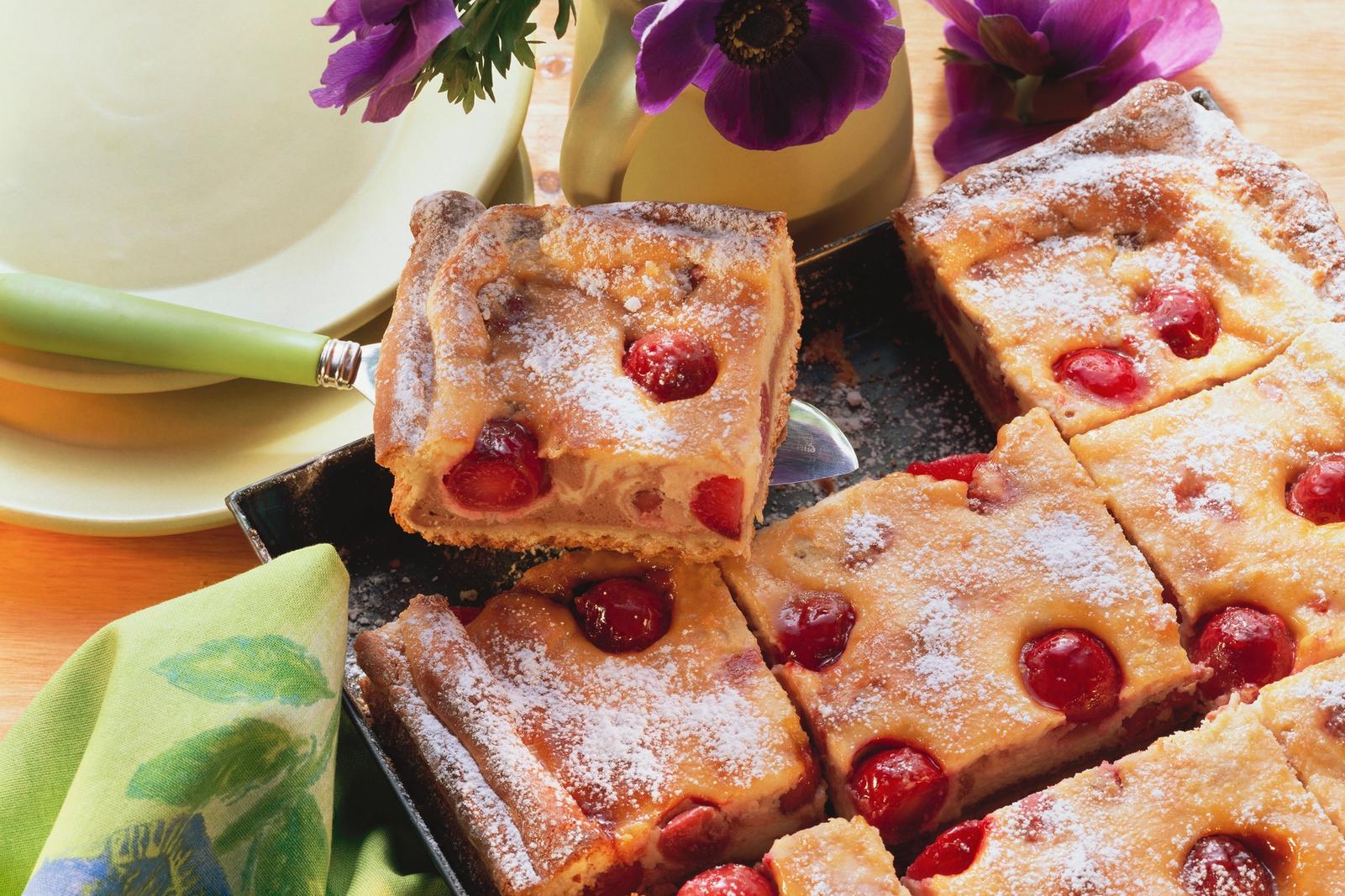 Gâteau au fromage aux cerises (gâteau en plaque)