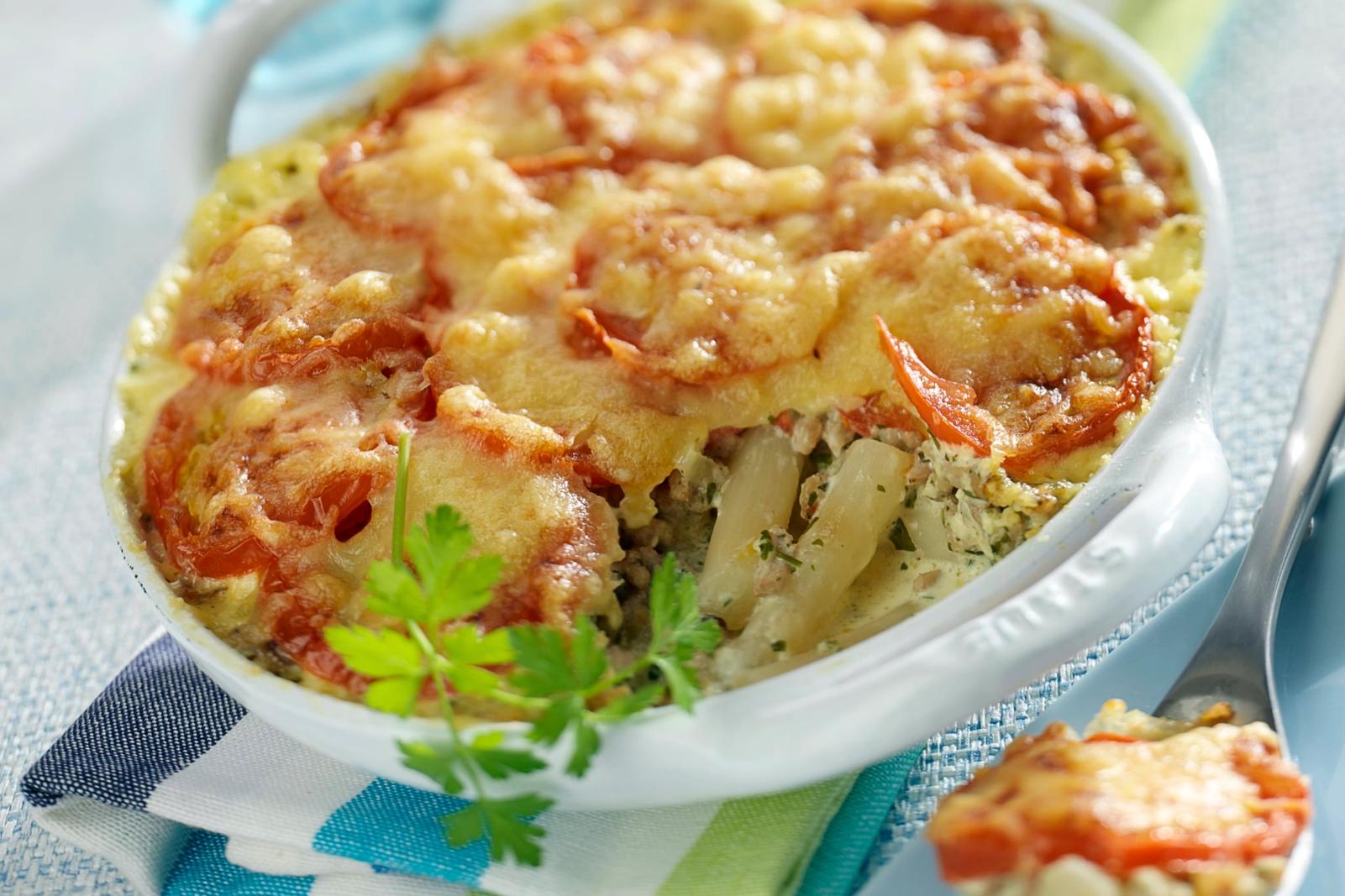 Gratin de salsifis au porc haché et tomates