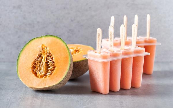 Glaces à l'eau au melon maison