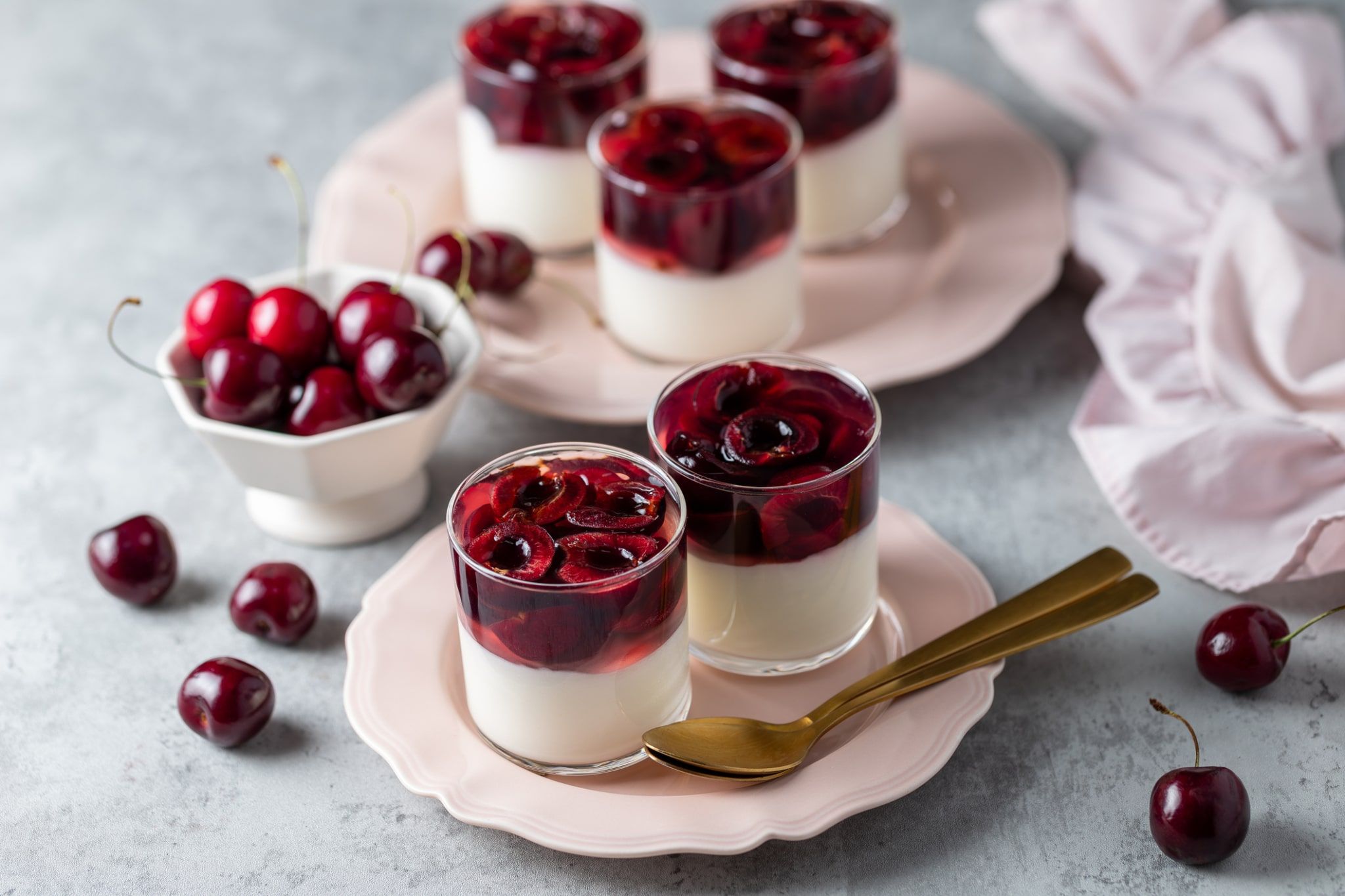 Recette pana cotta à la gelée de cerises