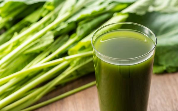 Jus d'aojiru et kale