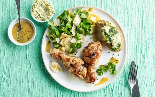 Pilons de poulet à la pomme de terre farcie au beurre d'herbes