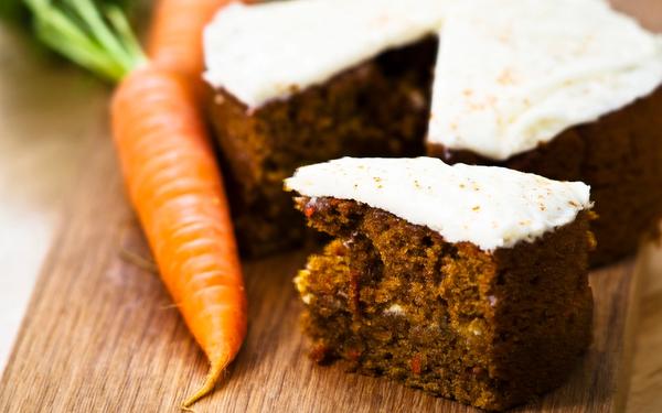 Gâteau à la carotte et aux noix de pécan