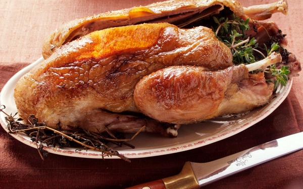 Canard sauvage rôti aux herbes