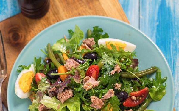 Recette salade niçoise traditionnelle au thon