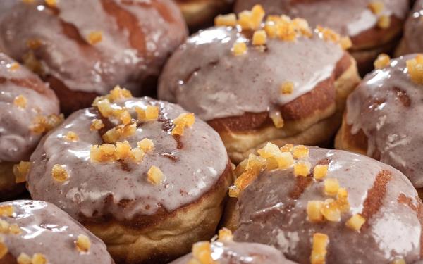Beignets glacés au zeste d'orange