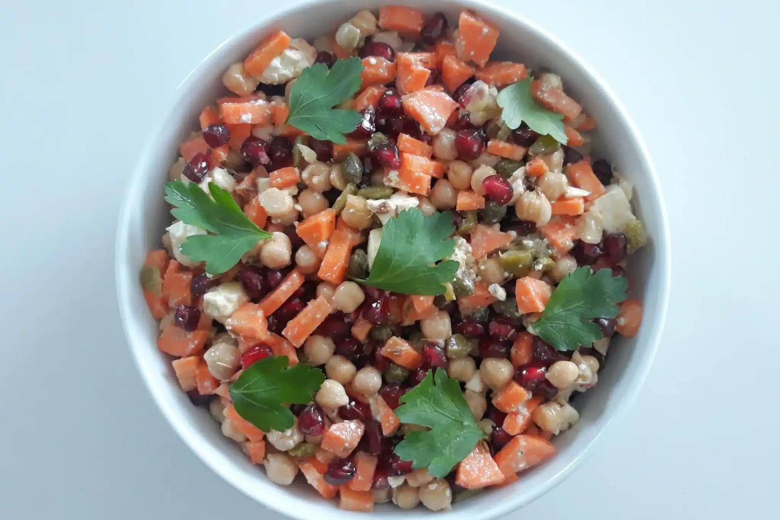 Salade pois chiches feta grenade au cumin