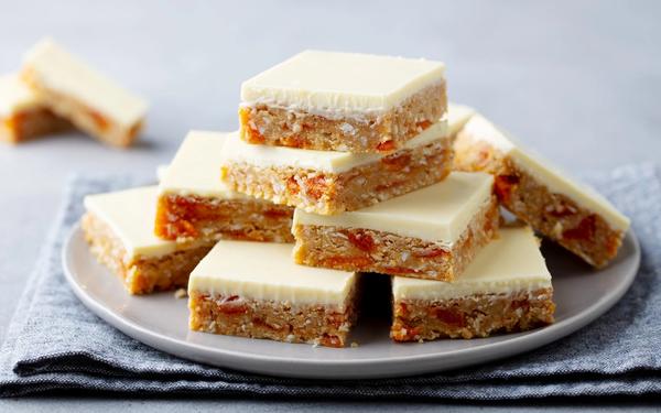 Barres avoine, noix de coco, abricot et chocolat blanc